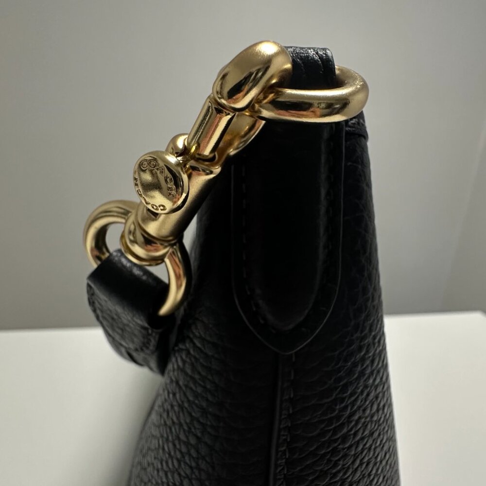Coach Laurel Black Pebbled Leather Shoulder Bag with Gold Accents - Picture 4 of 8